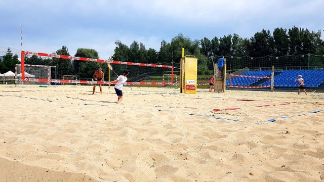 W Parku Słupna rozegrano Otwarte Mistrzostwa Mysłowic w badmintonie plażowym.