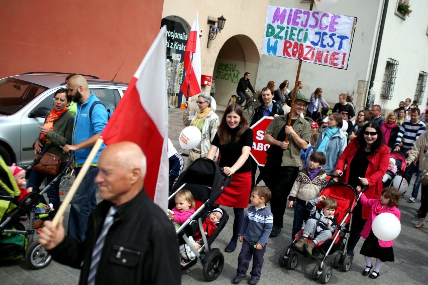 Kraków: marsz dla Życia i Rodziny [NOWE ZDJĘCIA]