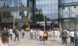 Katowice: Ewakuacja Supersamu. Policja pilnuje wjazdów w centrum Katowic [ZDJĘCIA]