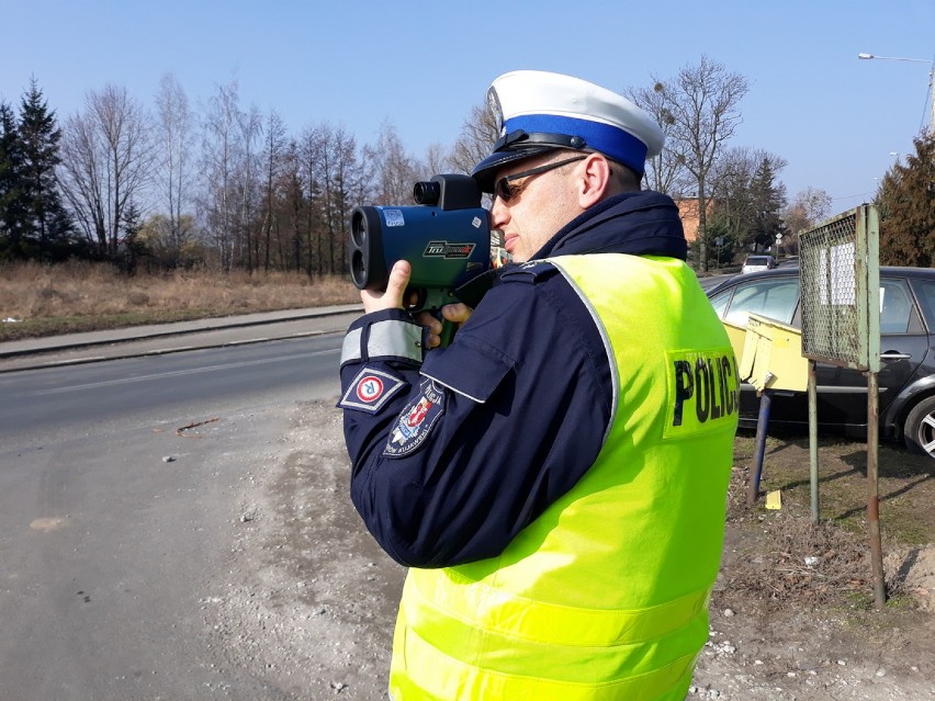 Policjanci z Aleksandrowa Kujawskiego i Włocławka prowadzili wspólnie akcję Prędkość [zdjęcia]