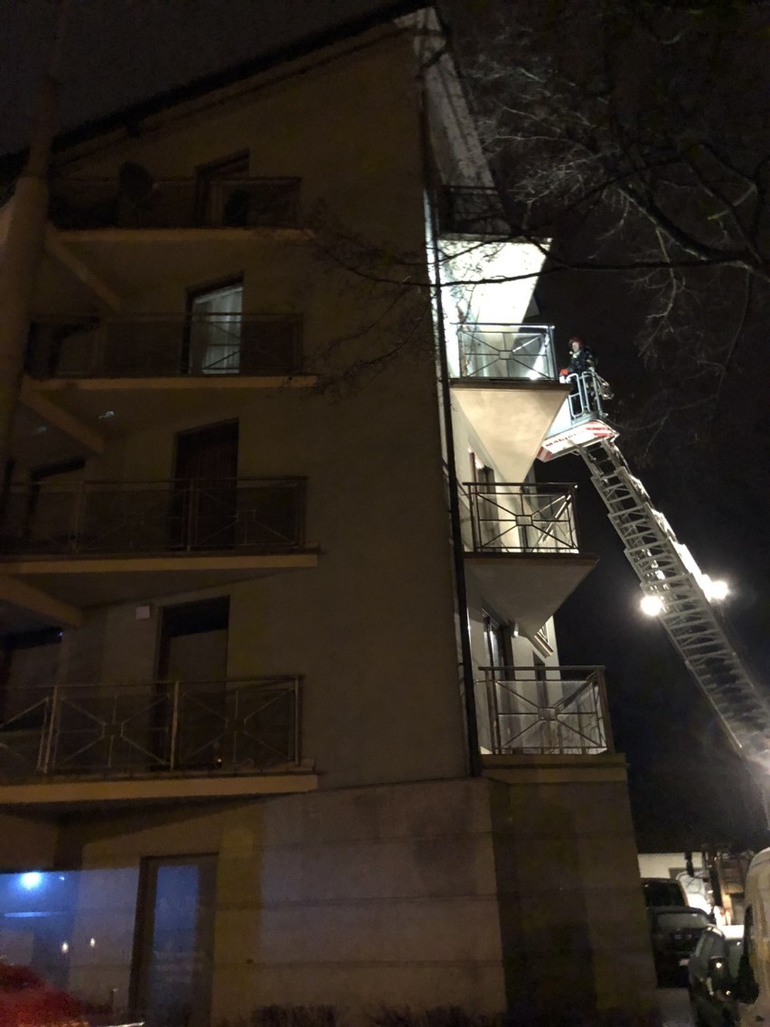 Nocny pożar w jednym z sopockich mieszkań. Konieczna była ewakuacja. Na szczęście nikt nie ucierpiał
