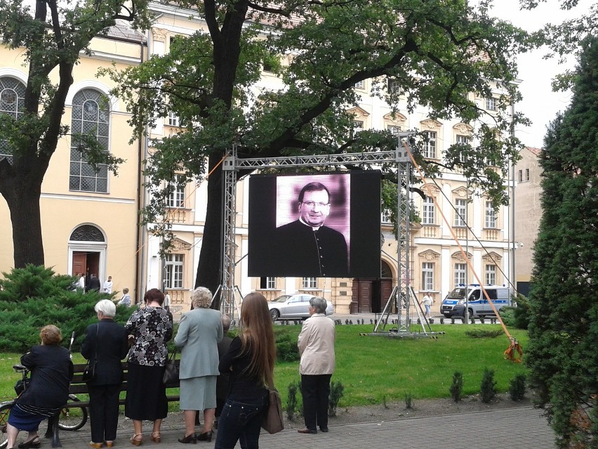 Oława: Zmarł ks. prof. Waldemar Irek