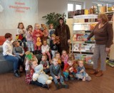 Dzień Pluszowego Misia w bibliotece w Zduńskiej Woli ZDJĘCIA