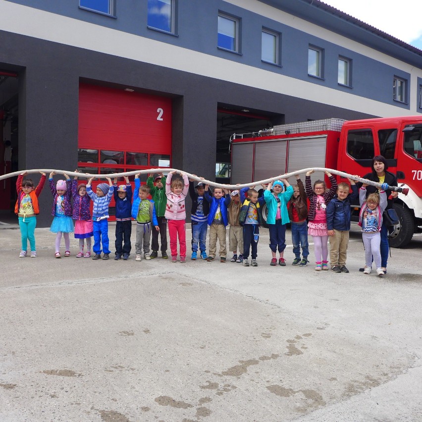 Dzieci z Przedszkola nr 12 w Żywcu odwiedziły strażaków [ZDJĘCIA]