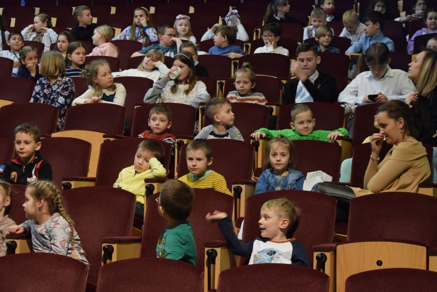 Najpiękniejsze melodie ze świata bajek, czyli pierwszy dzień wiosny z Filharmonią Kaliską ZDJĘCIA