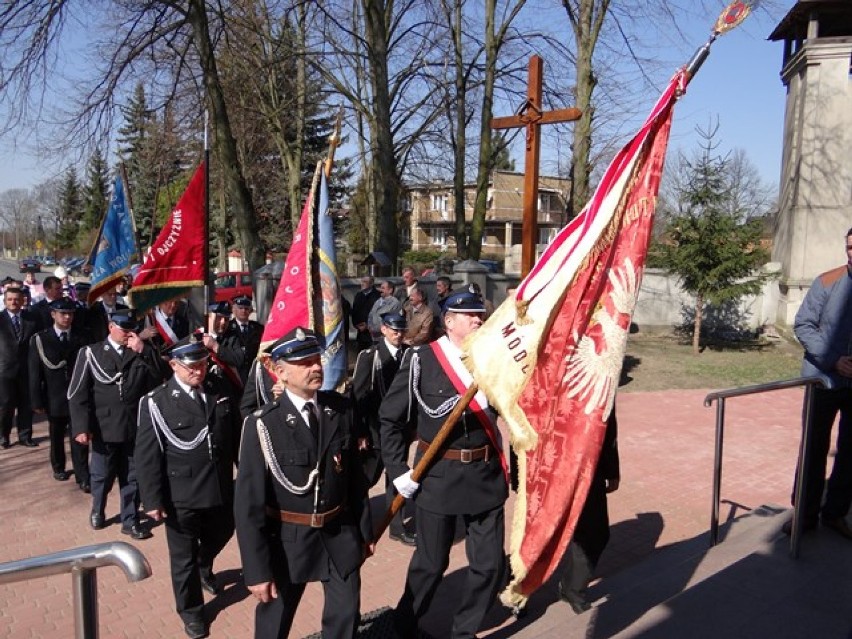 Ołtarz w Niemysłowie po konserwacji