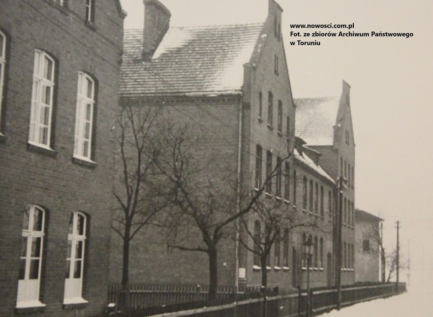 Szkoła na Mokrem po rozbudowie, za którą 120 lat temu był...