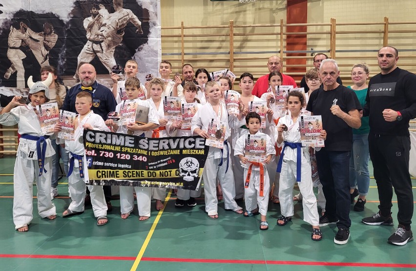 Turniej Mini Challender Karate Kyokushin, legniczanie wrócili z medalami