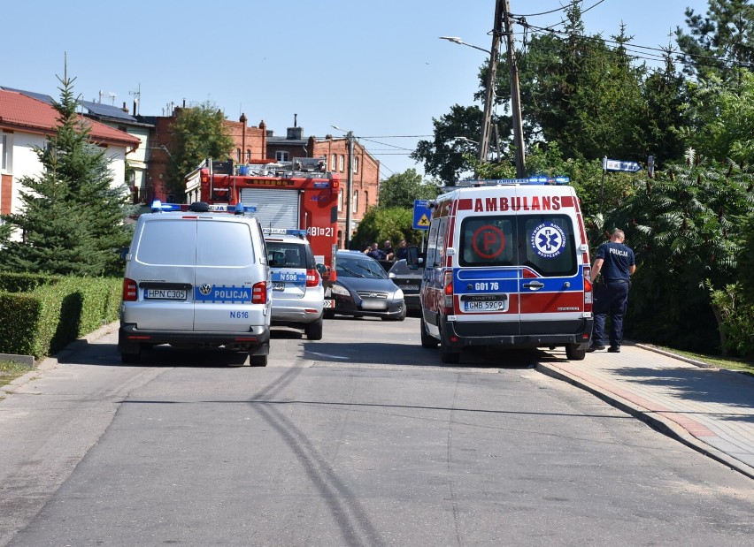 Malbork. Wypadek na ul. Żuławskiej. Kierowca BMW uciekał przed policją i wjechał w słup energetyczny