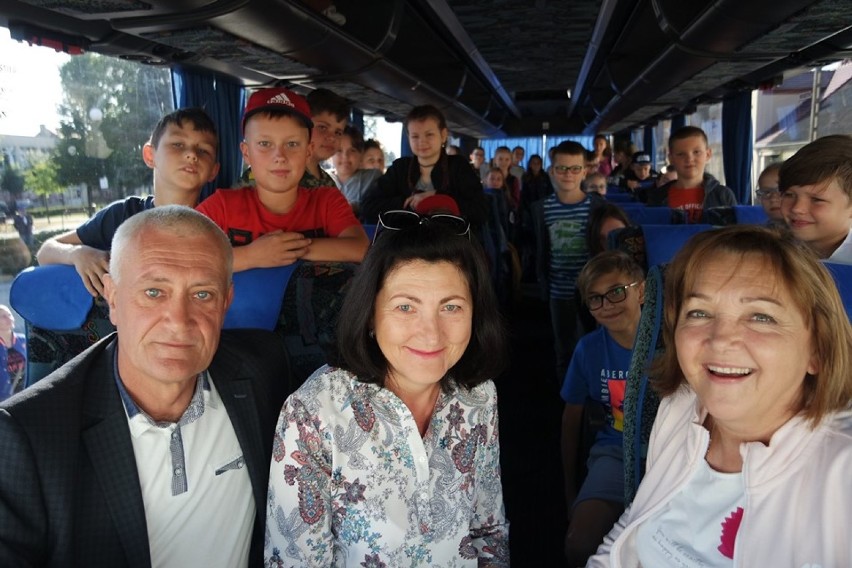 W poniedziałek młodzież z gminy Chocz wyjechała na letni obóz do Białego Dunajca
