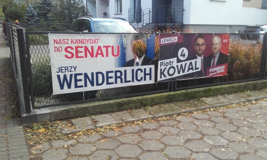 W Ciechocinku nieznani sprawcy zniszczyli banery wyborcze...