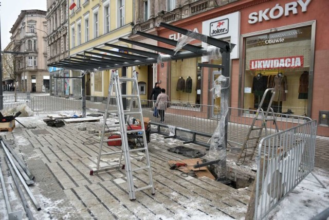 Pasażerowie MPK Poznań zyskają w centrum Poznania kolejne miejsce, w którym będą mogli wsiadać i wysiadać z tramwajów. Wcześniej w tym miejscu nigdy nie było przystanku.

Przejdź dalej i sprawdź --->

POLECAMY TEŻ:

W MPK dzieją się dziwne rzeczy. Nie wierzysz? To spójrz na te zdjęcia!
