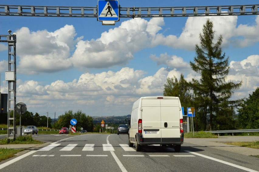 Zakopianka w gminie Myślenice biegnie przez" Głogoczów,...