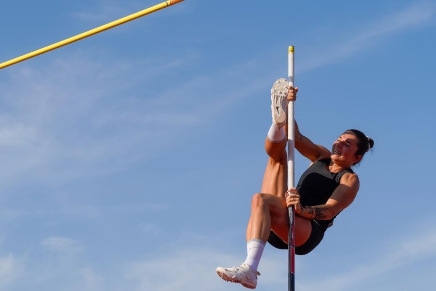 Zawody lekkoatletyczne w skoku o tyczce kobiet w ramach...