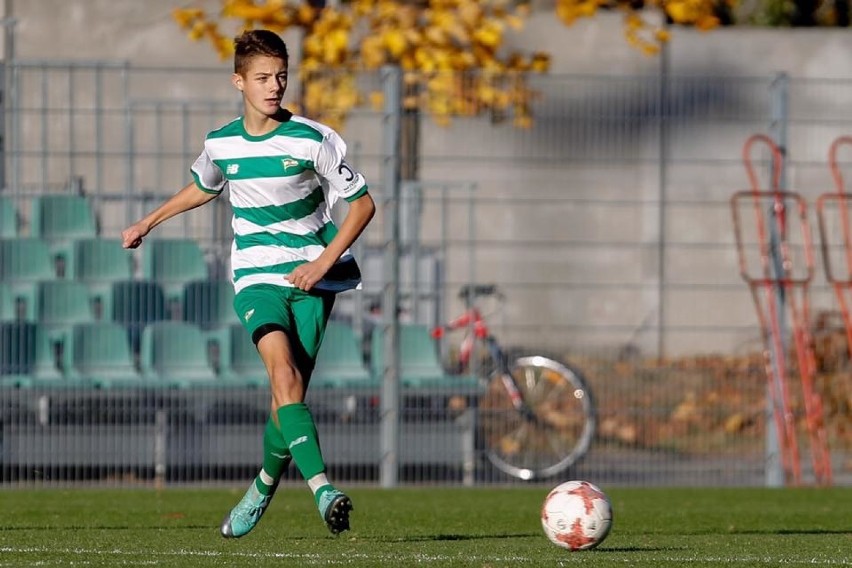 Centralna Liga Juniorów U-15. Cele i marzenia Kacpra Urbańskiego: być najlepszym i trafić do Barcelony [wideo, zdjęcia]