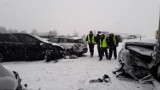 Duże utrudnienia na A1! Wypadki w powiecie łódzkim-wschodnim. Autostrada była zablokowana w kierunku Gdańska. Sześć osób w szpitalu