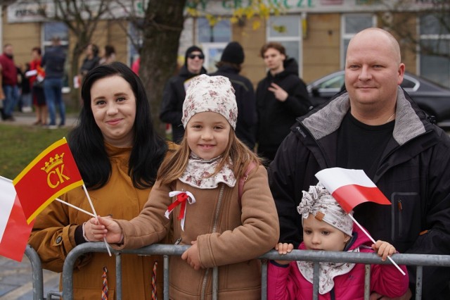 W uroczystościach na Placu Wolności w Kielcach wzięły udział całe rodziny.
