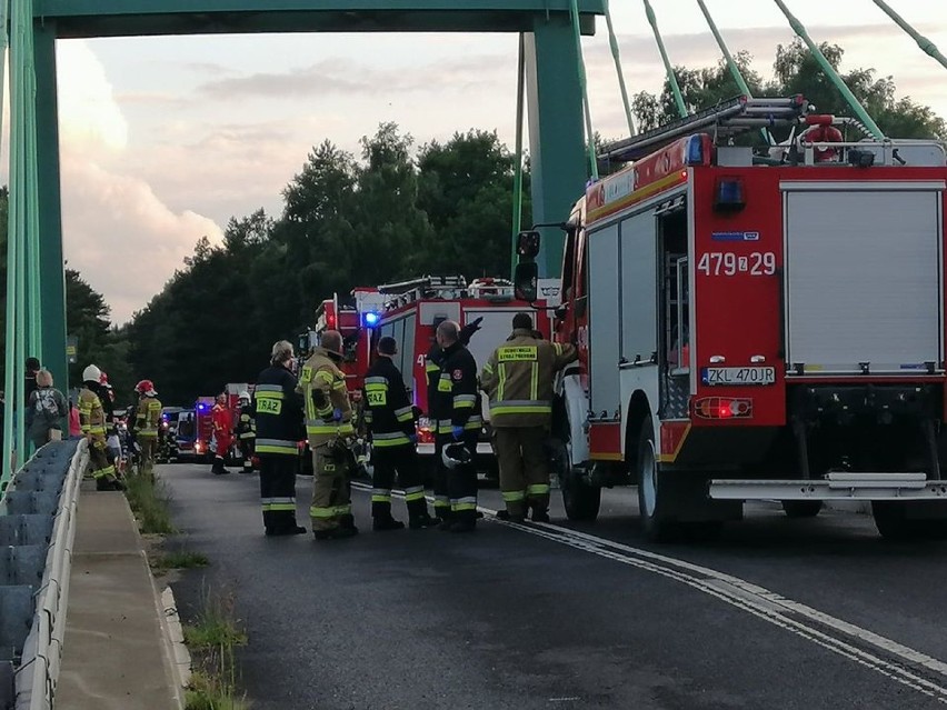 Między Dźwirzynem, a Rogowem zderzyły się dwa autobusy. Jest wielu rannych