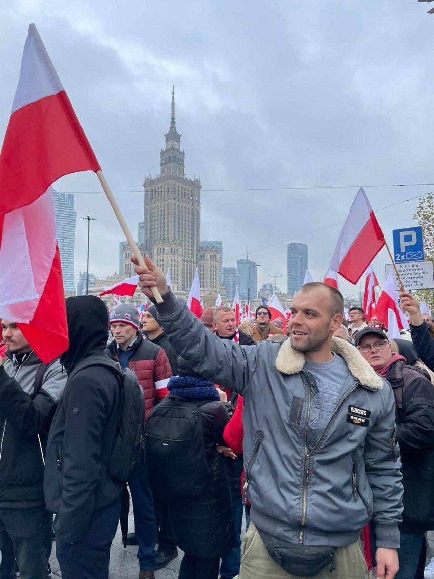 Ulicami Warszawy przeszedł kolejny Marsz Niepodległości....