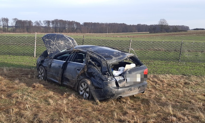 Wypadek na DK12 niedaleko Piotrkowa Trybunalskiego,...