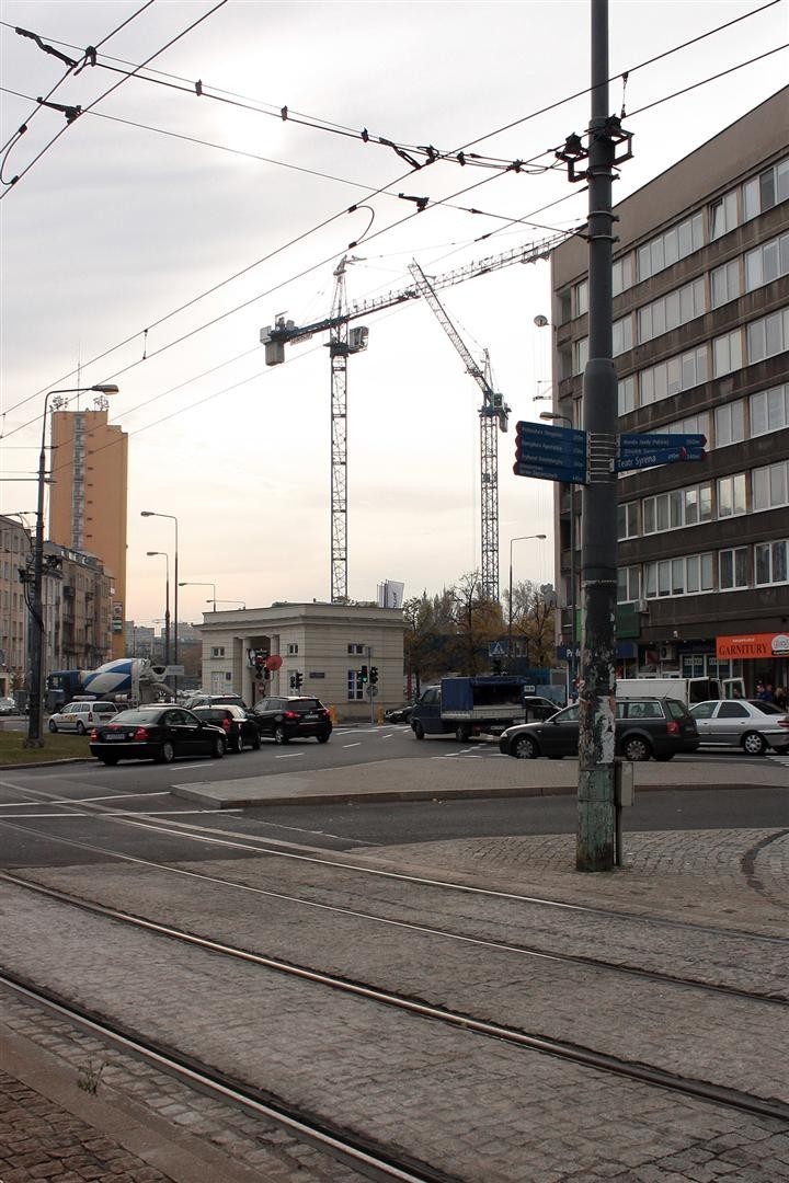 Zdjęcia z budowy wieżowca na pl. Unii Lubelskiej