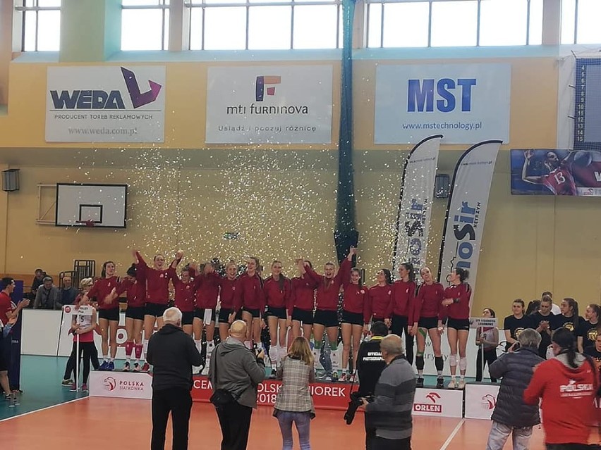 Finał Mistrzostw Polski Juniorek Kętrzyn 2019. Wicemistrzostwo SPS Volley Piła! Pilanki wśród najlepszych zawodniczek turnieju [ZDJĘCIA]