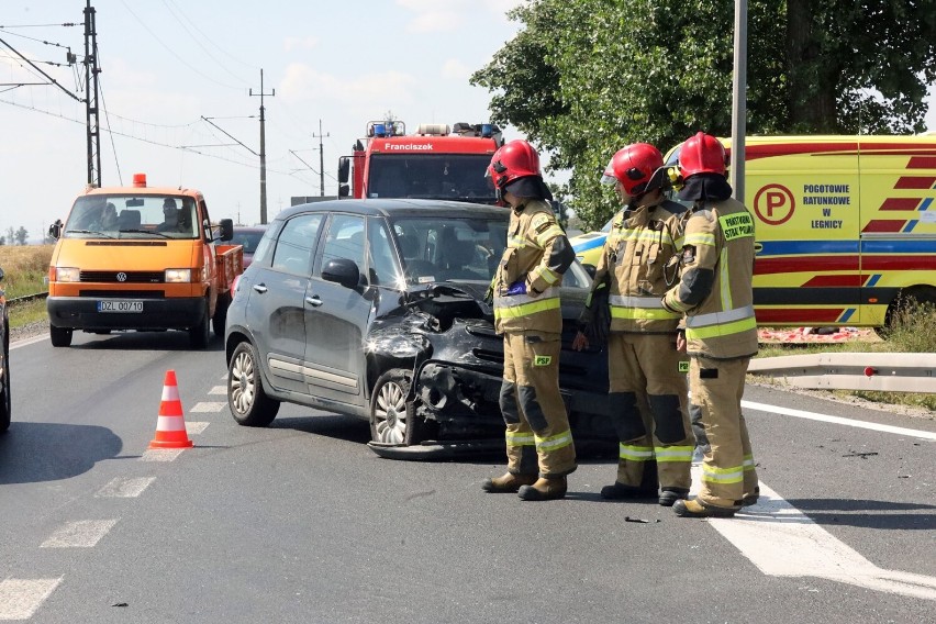Wypadek na drodze Legnica - Złotoryja, na zjeździe z autostrady A4
