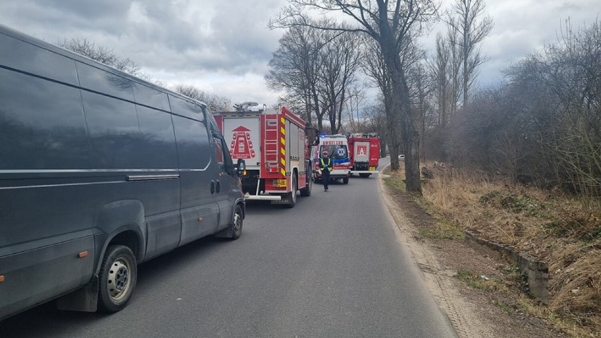 Dachowanie pod Kamienną Górą. Samochód, bez użycia...