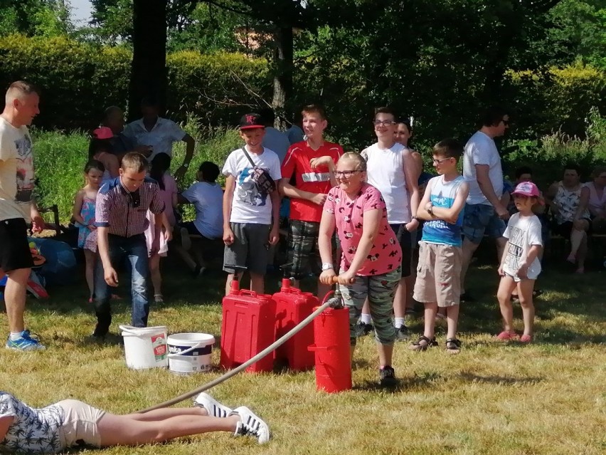 Strażacy OSP Janów Lubelski zaprosili mieszkańców na piknik. Było sportowo i rodzinnie (ZDJĘCIA)