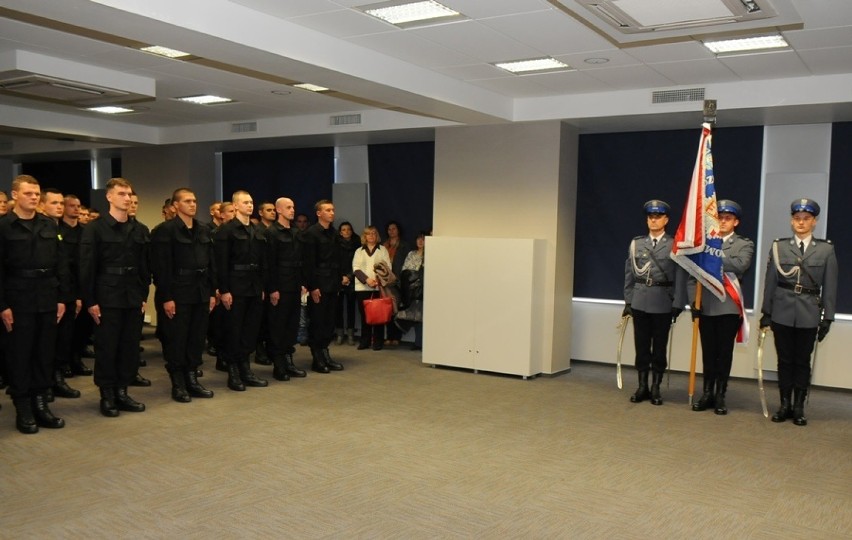 Ślubowanie nowych policjantów w Krakowie [WIDEO, ZDJĘCIA]