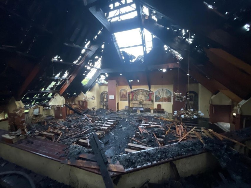 Tak wygląda teraz wnętrze kościoła w Sosnowcu po pożarze - SMUTNY widok! Ruszyła zbiórka na pomoc dla parafii. Zobacz ZDJĘCIA