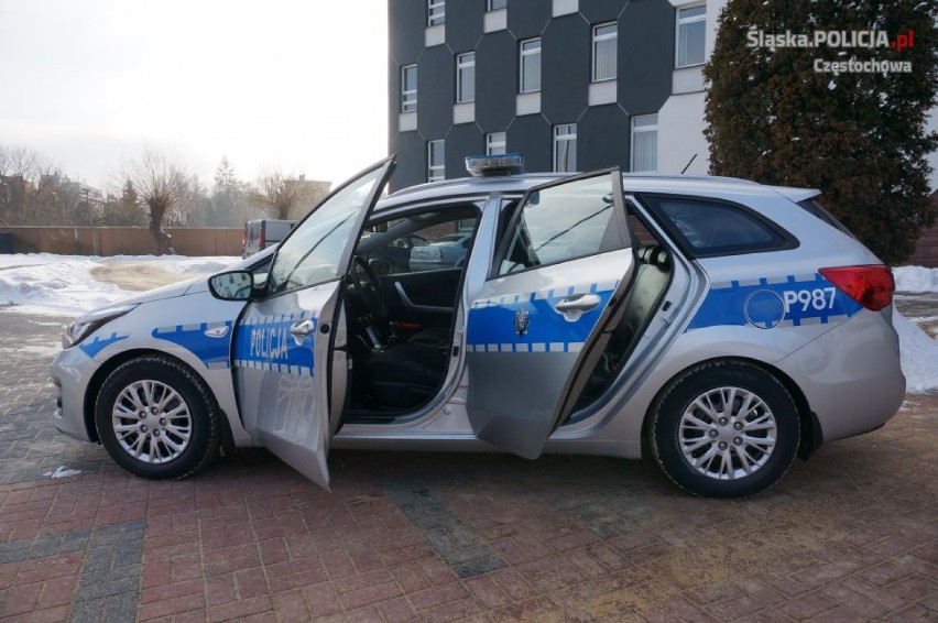 Nowy radiowóz dla częstochowskiej policji [ZDJĘCIA]