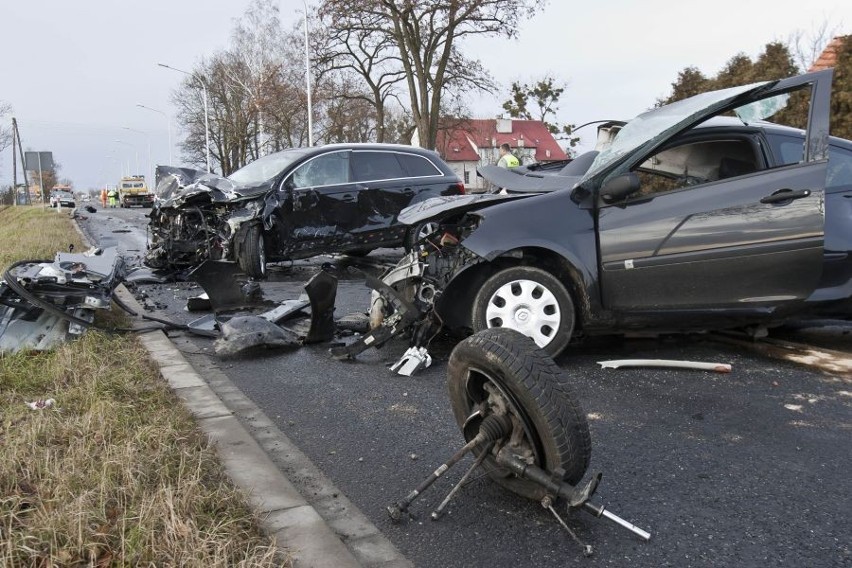 Śmiertelny wypadek w Błoniach na drodze nr 94 (ZDJĘCIA)