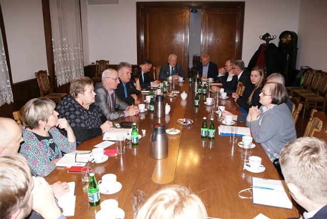 W ratuszu z prezydentem Ryszardem Brejzą spotkali się przedstawiciele KSM, PGkiM oraz ZEC-u.