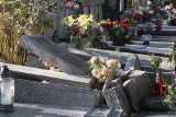 Cmentarz na Mani zdwewastowany! Zobacz zdjęcia