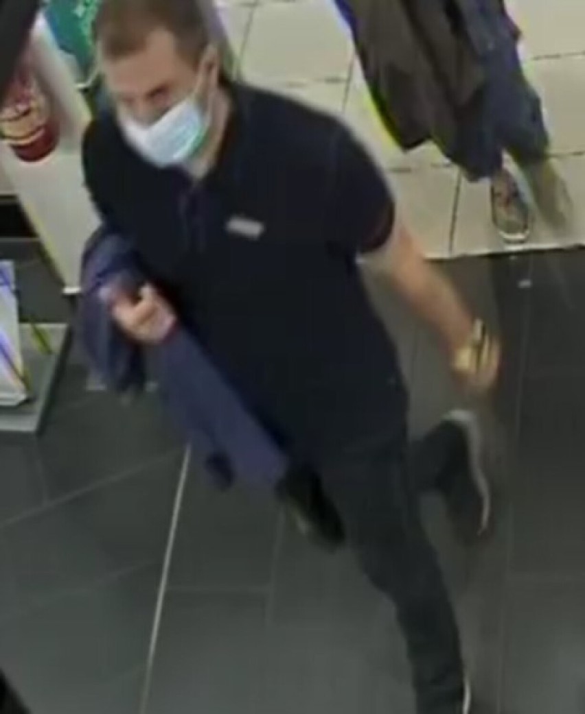 Gdynia. Według policji ten mężczyzna zamieszany jest w kradzież klocków. Rozpoznajesz go? 