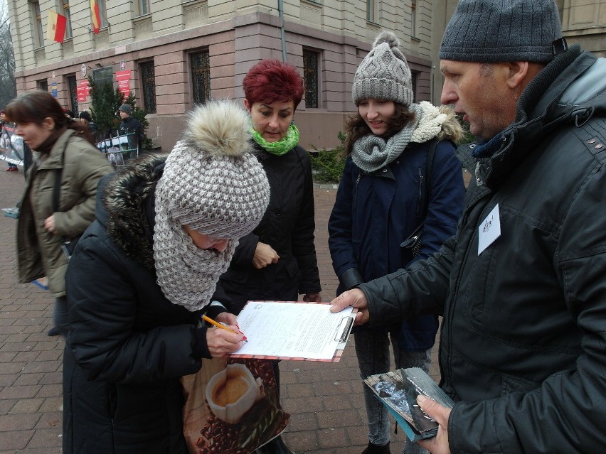 Fundacja Viva! zorganizowała happening przeciwko hodowli...