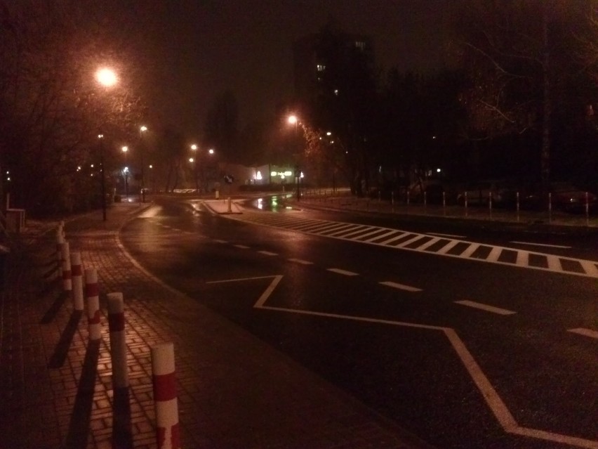 Atak zimy w Warszawie. Uwaga na drogach