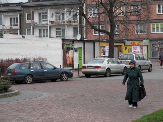 W mieście taksówki można "złapać" m.in. na placu Bema w dzielnicy Gołonóg