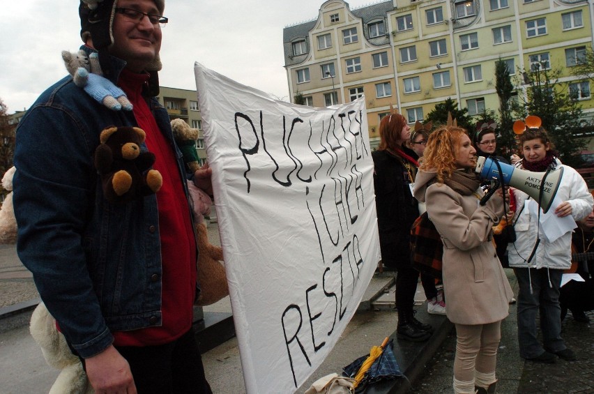 Happening w Słupsku: Puchatek i cała reszta na Starym Rynku [ZDJĘCIA]