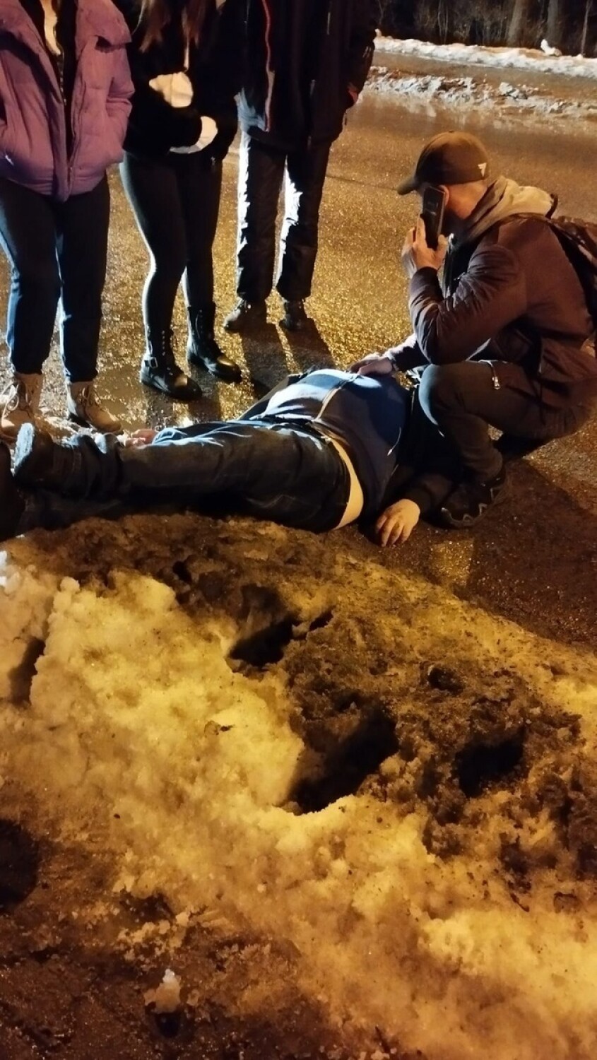 Policjant z tczewskiej jednostki błyskawicznie udzielił pomocy mężczyźnie który stracił przytomność
