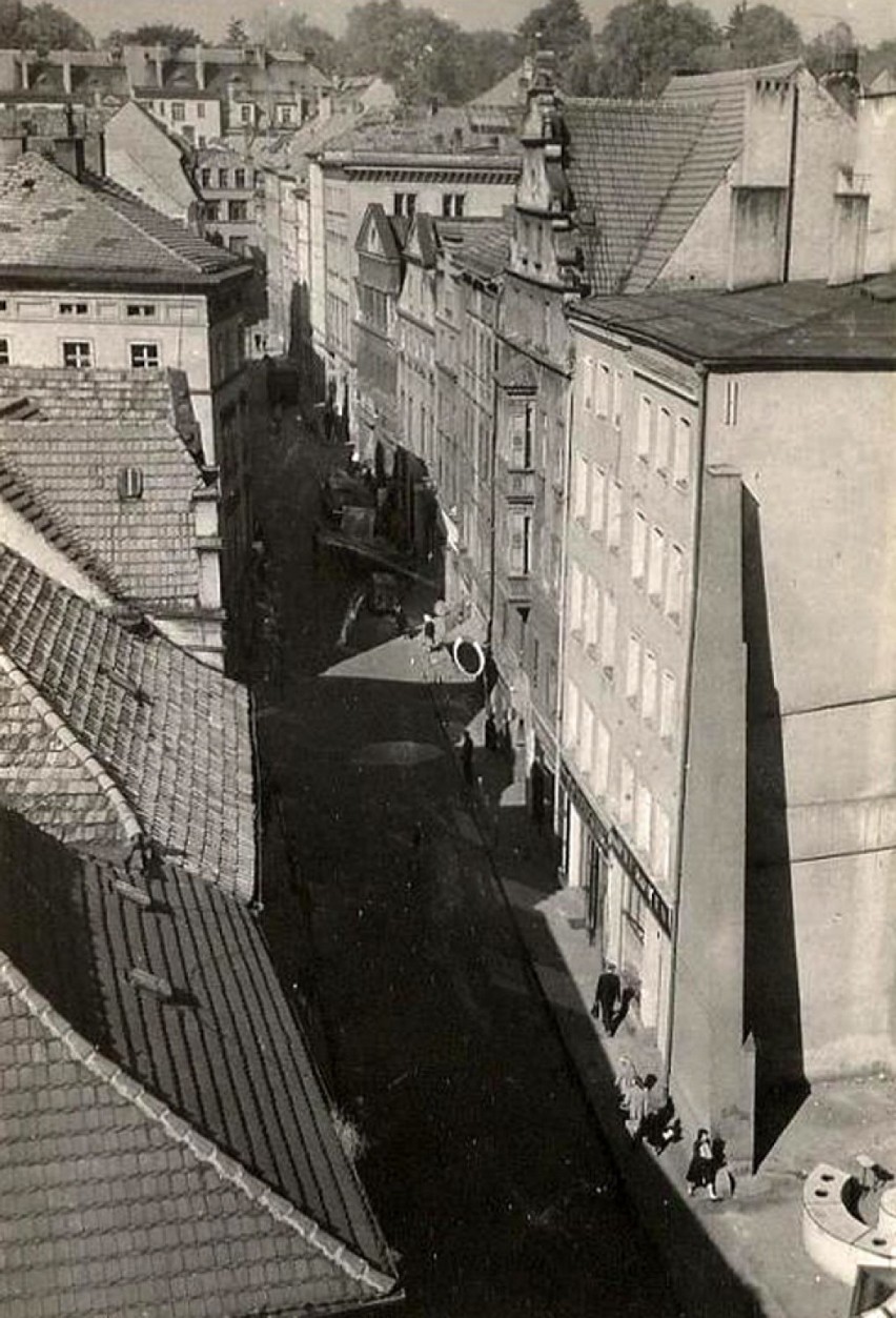 Ulica Armii Krajowej  przed 1945 pod nazwą...