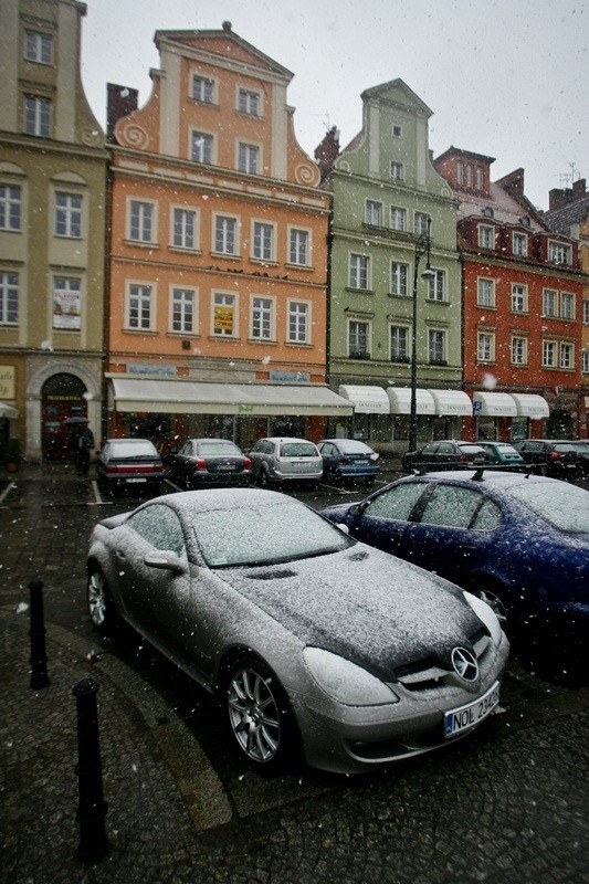 Zima zaskoczyła Wrocławian (ZDJĘCIA)