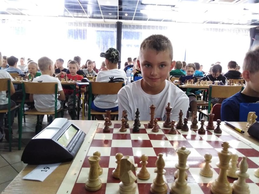 Młodzi szachiści na obozie szkoleniowym w Dąbkach