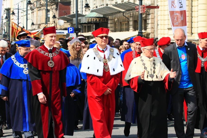 Juwenalia Łódzkie 2017. Pochód studentów przeszedł ulicą Piotrkowską [ZDJĘCIA]