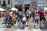Kilkuset rowerzystów przejechało przez Kielce w głośnym i barwnym korowodzie. Wspaniała zabawa w Dolinie Silnicy. Zobaczcie zdjęcia