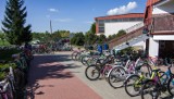 We Włodawie uczniowie jeżdżą do szkół rowerami w ramach ogólnopolskiej kampanii "Rowerowy Maj"