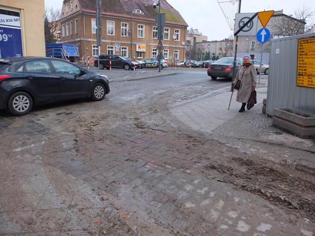 Brud na ulicach to efekt uboczny dwóch inwestycji w centrum Opola.