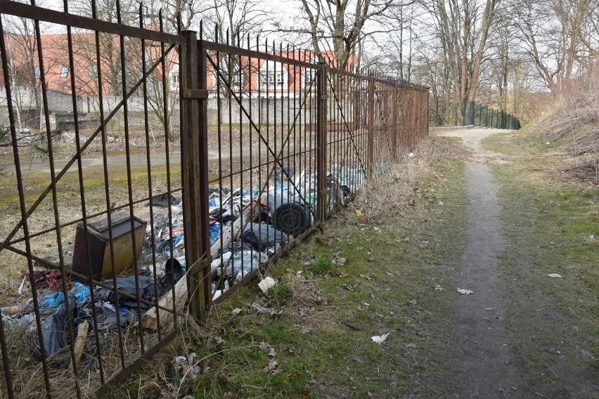 2.	Przejście między ul. Chrobrego i Armii Krajowej....