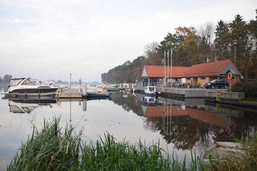 Malbork. Kłopot z rozbudową przystani żeglarskiej w Parku Miejskim. Powstają natomiast przystanie kajakowe